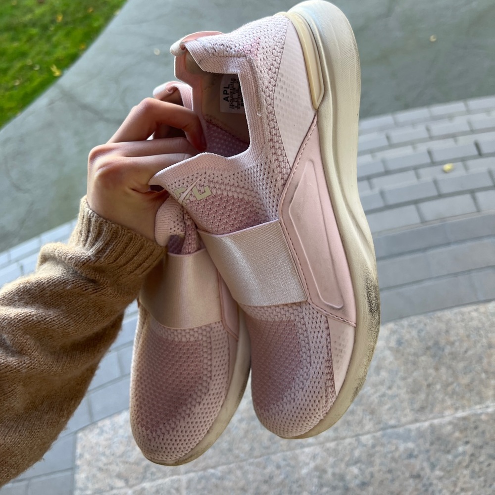 APL Shoes Runners